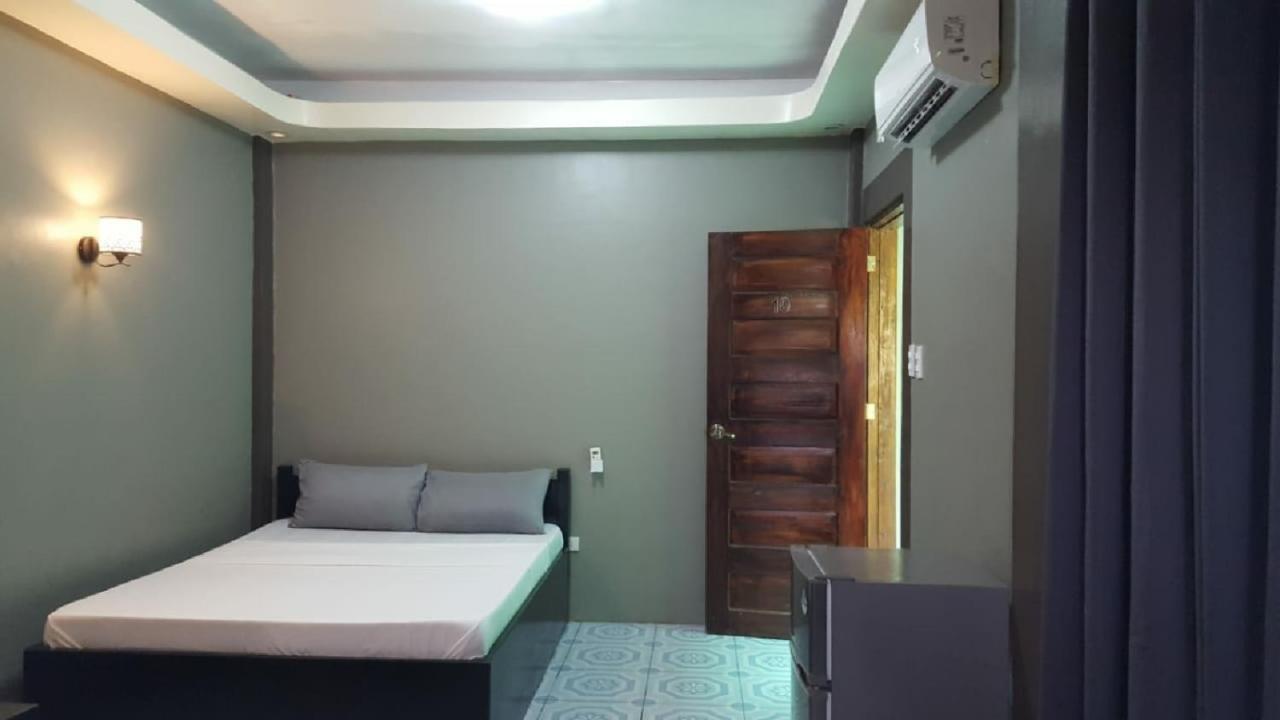 Panci'S Guesthouse Puerto Galera Eksteriør bilde